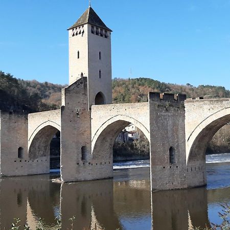 Le Balcon Des Jasses Panzió Espère Kültér fotó