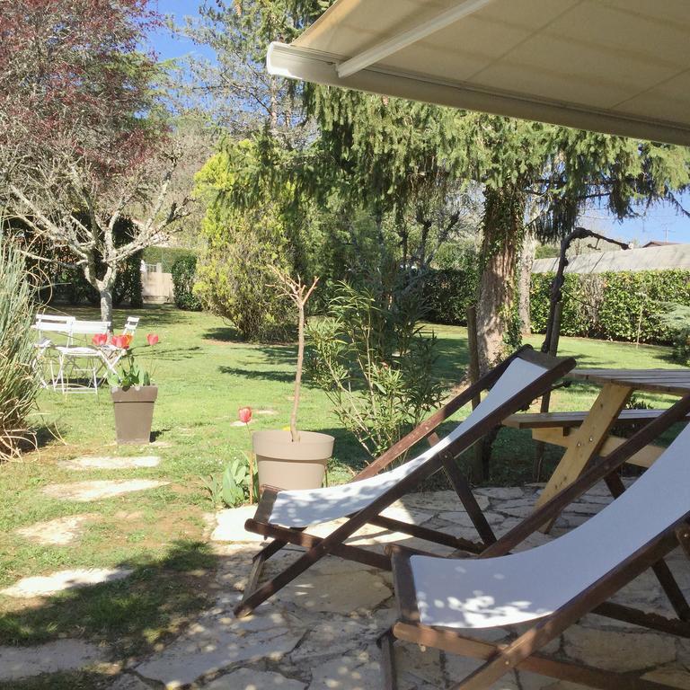 Le Balcon Des Jasses Panzió Espère Kültér fotó